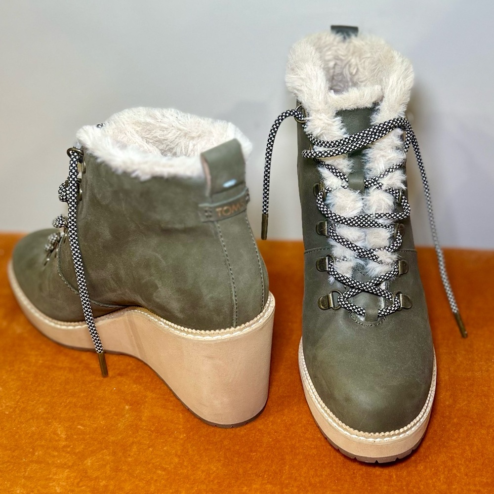 TOMS Melrose Water-Resistant Nubuck Ankle Boots Olive | 8.5 | Faux Fur Lined